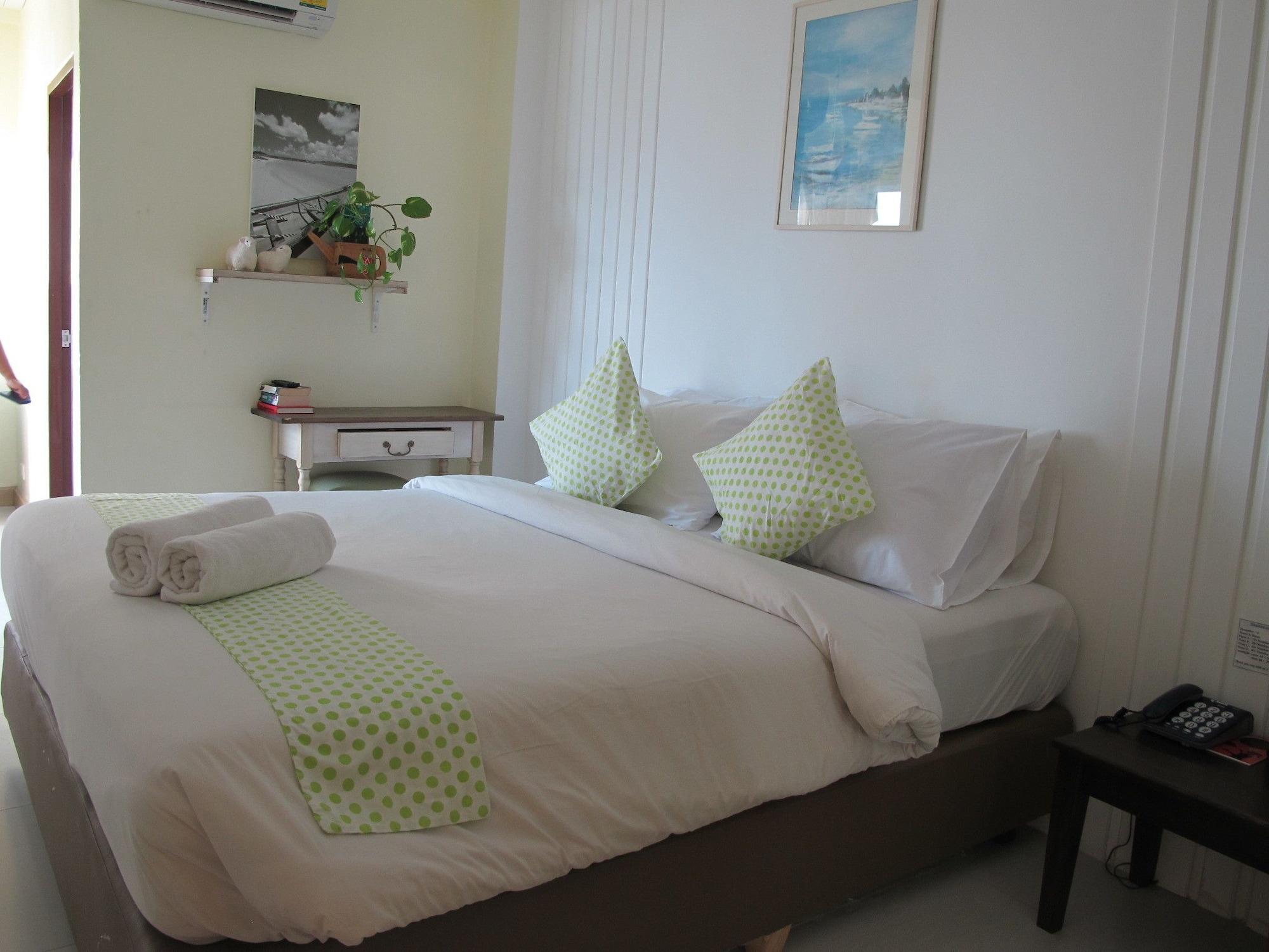 Pius Place Pattaya Bagian luar foto